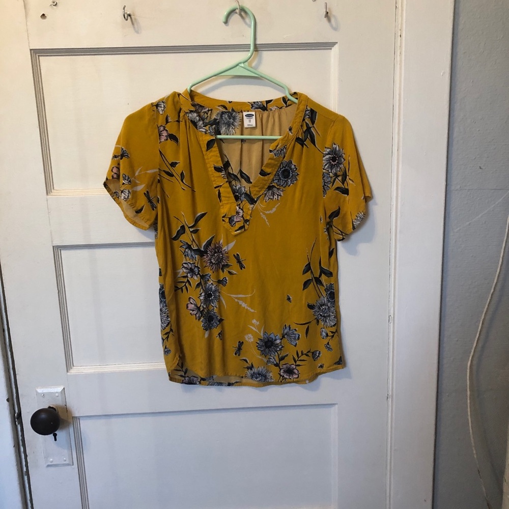 FLORAL TOP